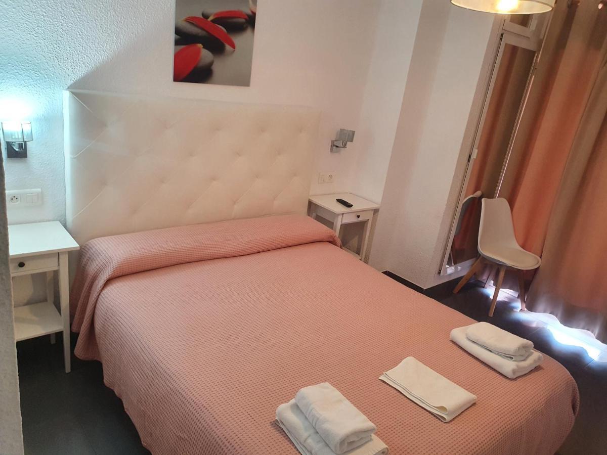 Hostal La Ermita Nerja Dış mekan fotoğraf