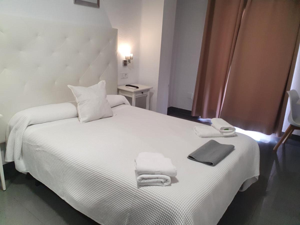 Hostal La Ermita Nerja Dış mekan fotoğraf