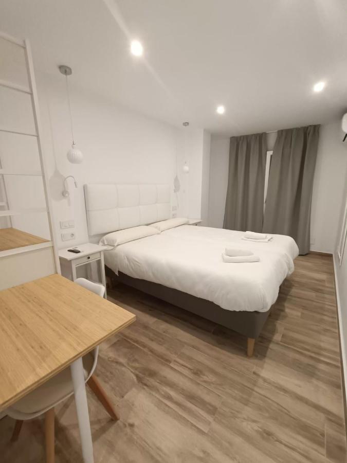 Hostal La Ermita Nerja Dış mekan fotoğraf