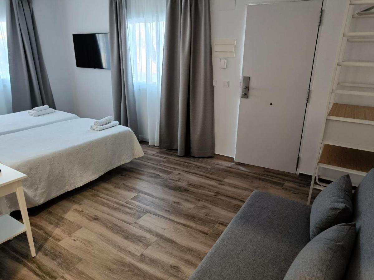 Hostal La Ermita Nerja Dış mekan fotoğraf